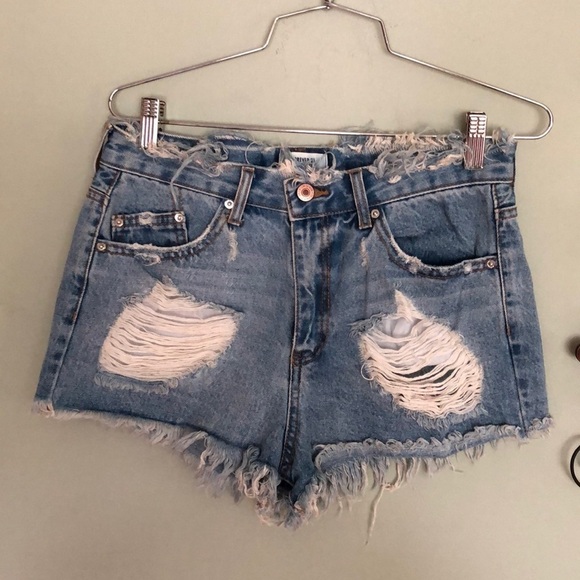 FOREVER 21 Destroyed Denim High Waist Distressed Jean Cutoff Edgy Size 27 Shorts - Picture 1 of 11